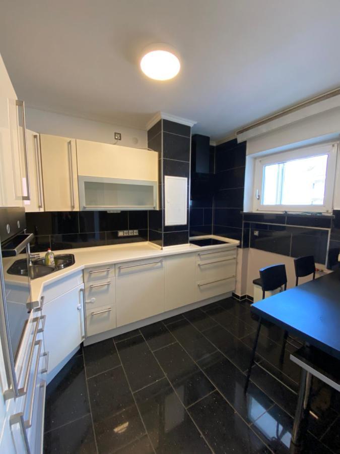 4 Zw M. Blick V. Balkon Auf Lech Apartamento Augsburg Exterior foto