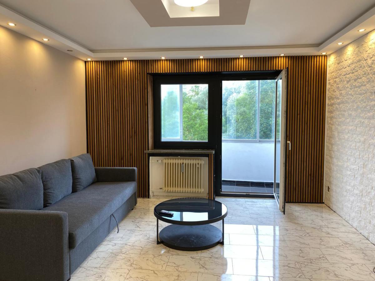 4 Zw M. Blick V. Balkon Auf Lech Apartamento Augsburg Exterior foto
