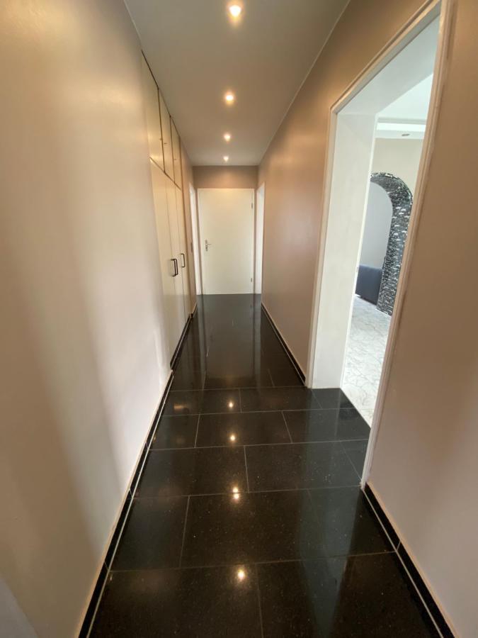 4 Zw M. Blick V. Balkon Auf Lech Apartamento Augsburg Exterior foto